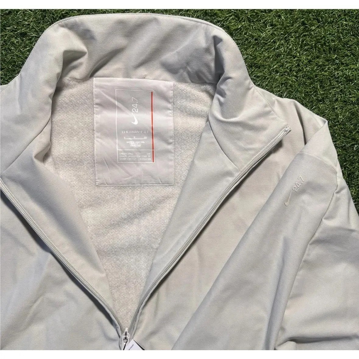 Nike clothing - IF2115072 - IF2115072 - Light Bone/Light Orewood Brown 12