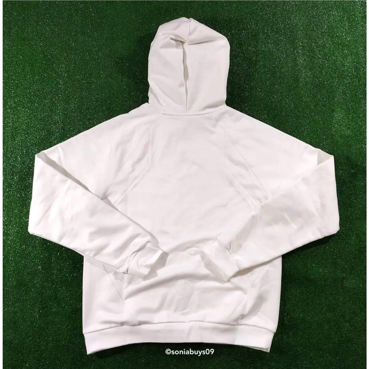Nike clothing - White 1