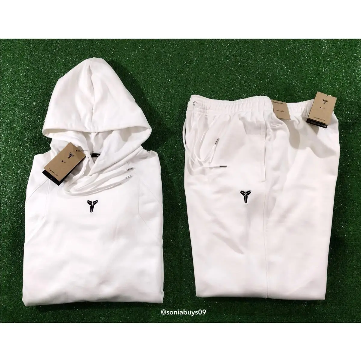 Nike clothing - White 17