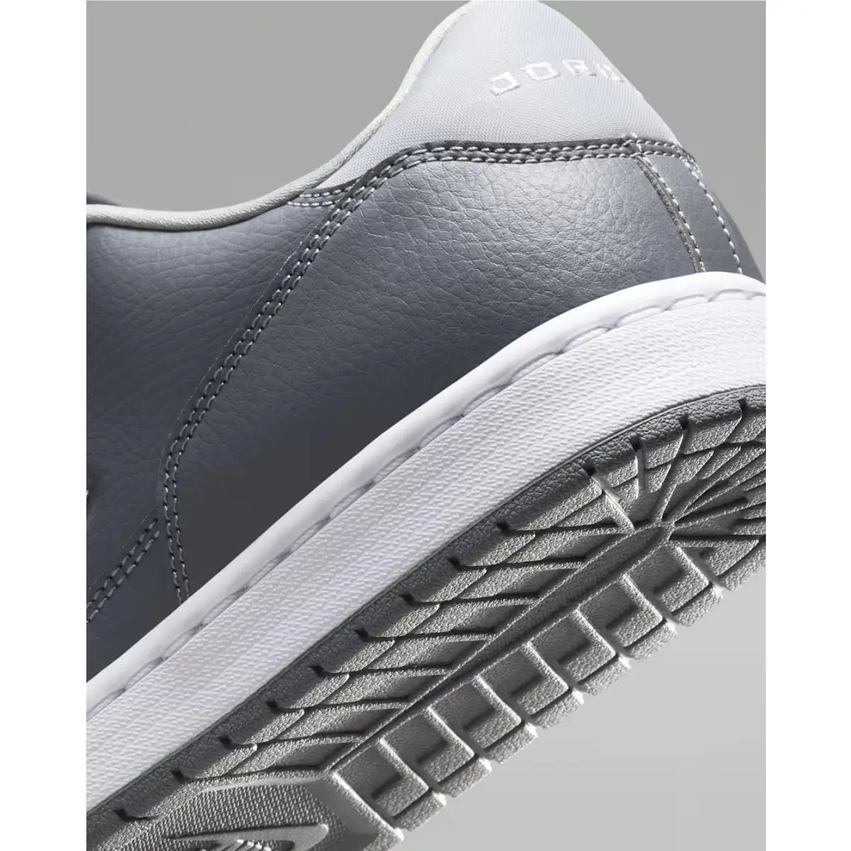 Nike shoes - IQ5698005 - IQ5698-005 - Gray 5
