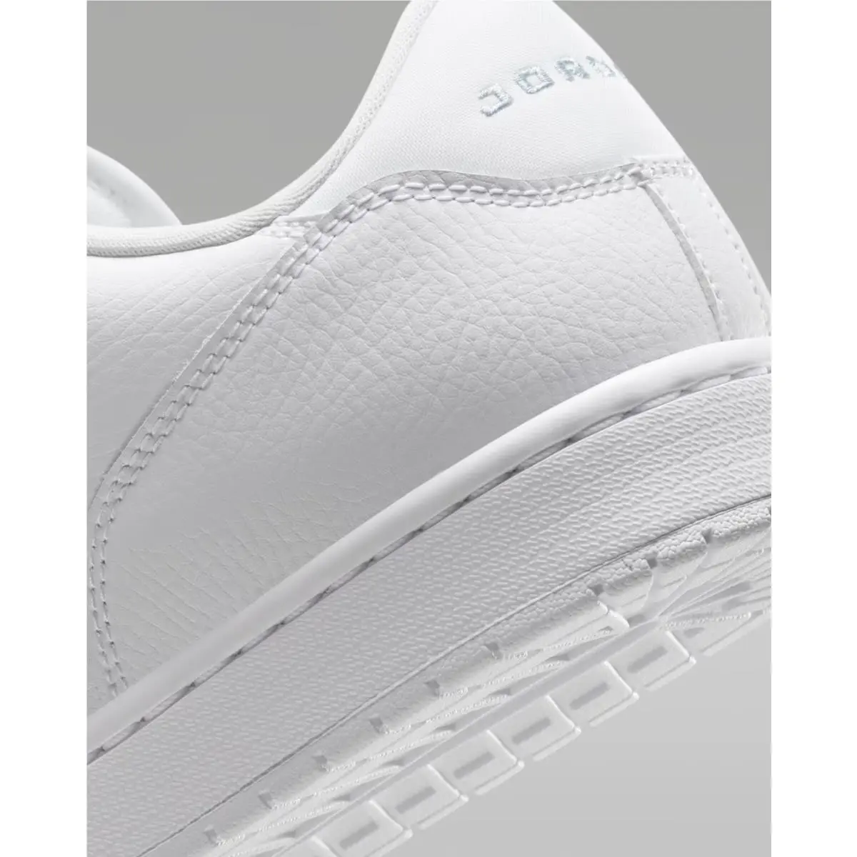 Nike shoes - IQ5698100 - IQ5698-100 - White 5