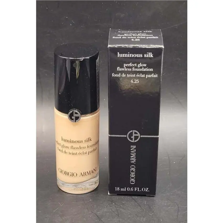 Luminous Silk Perfect Glow Flawless Foundation 3.75 18ML/0.6OZ 4.25 by Giorgio Armani