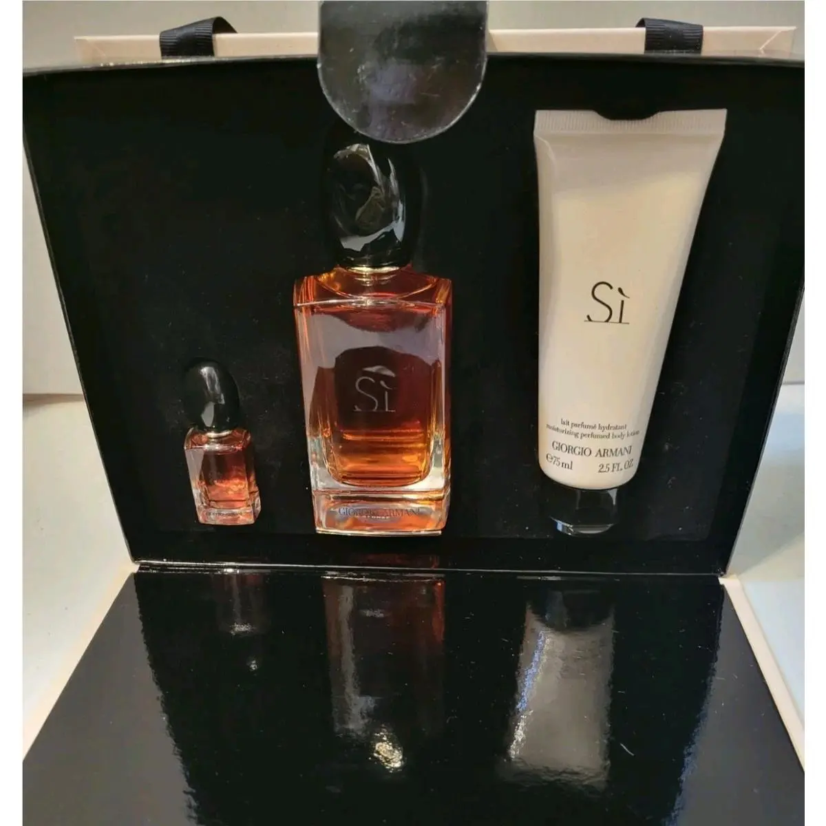 SI  Women`s 3 Pcs Gift Set: 3.4 Oz+0.7 EDP+2.5 Oz B. Lotion by Giorgio Armani