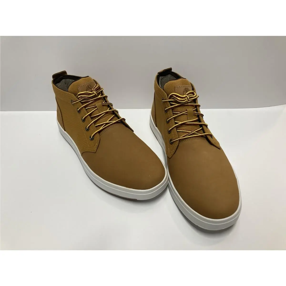 Timberland Davis Square Chukka Shoes Wheat Nubuck Men’s Size 10