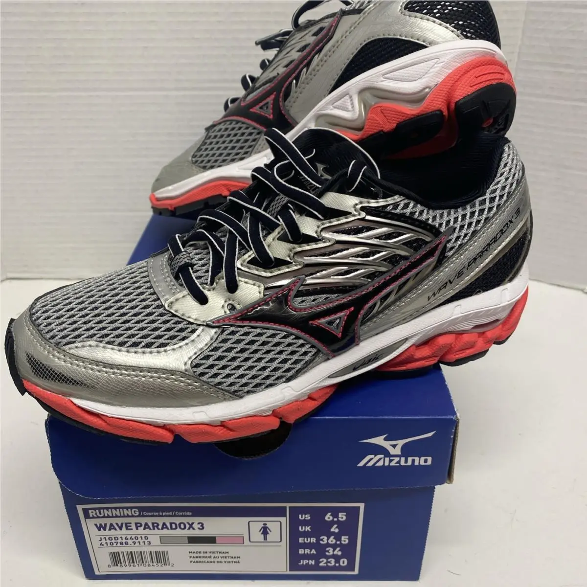 Mizuno Shoes Womens Wave Paradox 3 Running Walking Silver Athletic sz 6.5
