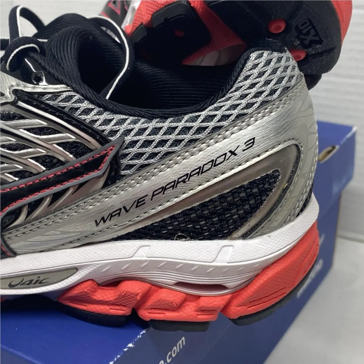 Mizuno shoes - Mizuno Wave Paradox 3 - Wave Paradox - 410788908D - Silver 0