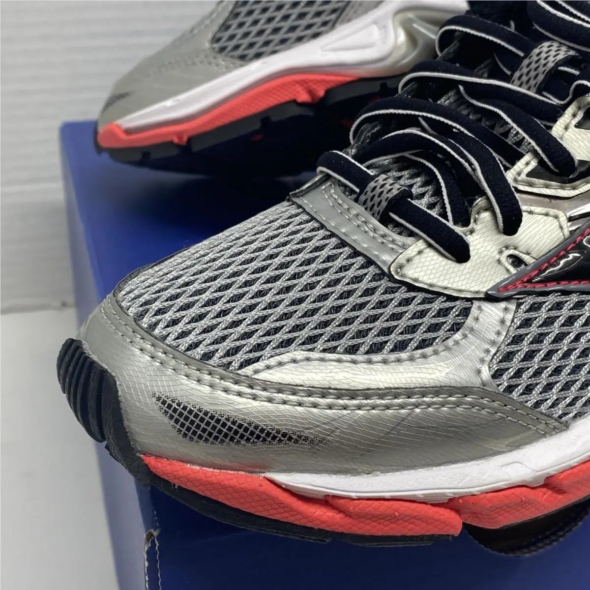 Mizuno shoes - Mizuno Wave Paradox 3 - Wave Paradox - 410788908D - Silver 2
