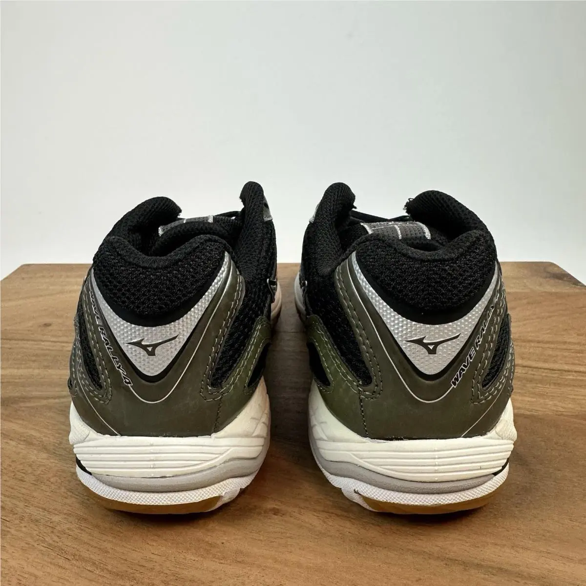Mizuno shoes - Wave Rally 4 - Wave Rally - 9KV-39003 - Black (UPC: 041969422816) 4