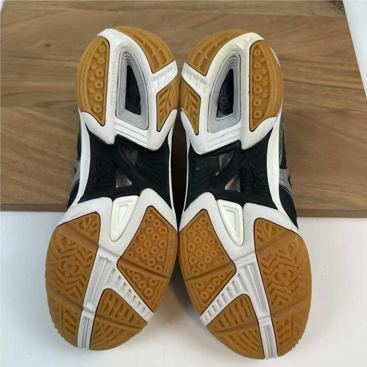 Mizuno shoes - Wave Rally 4 - Wave Rally - 9KV-39003 - Black (UPC: 041969422816) 5