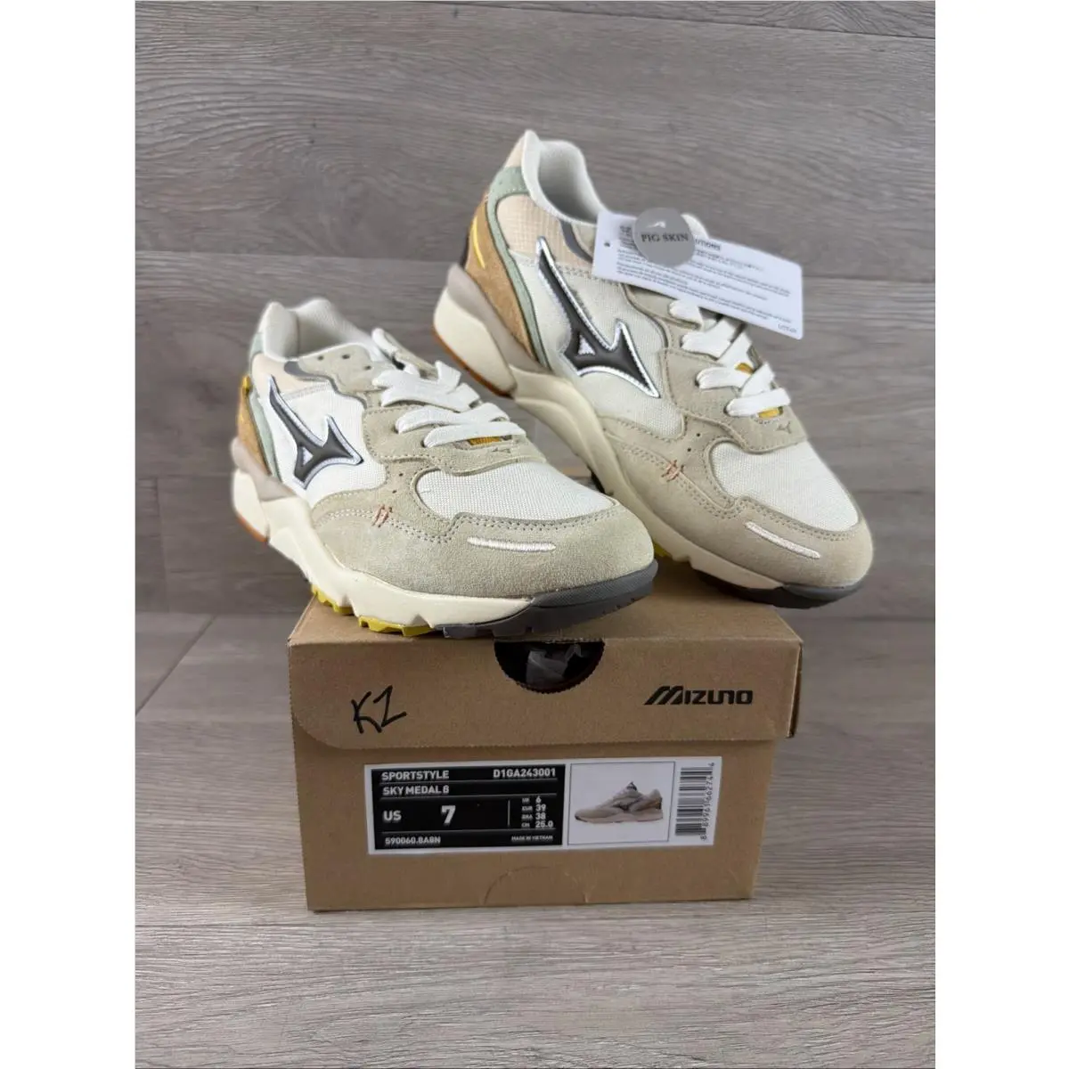 Mizuno Sky Medal White Sand Quicksilver