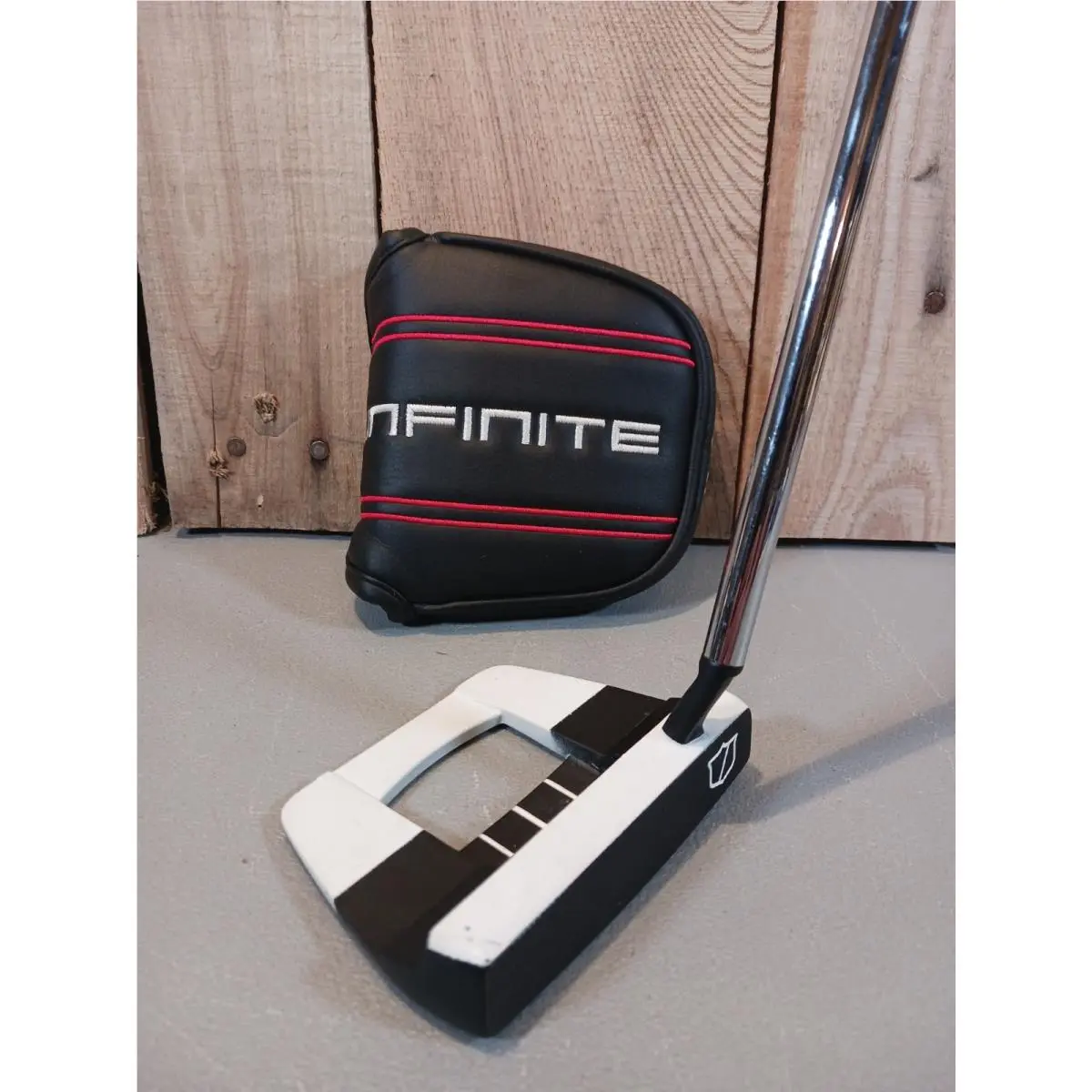 Wilson Staff Infinite The L Putter 34`` Inches with Headcover