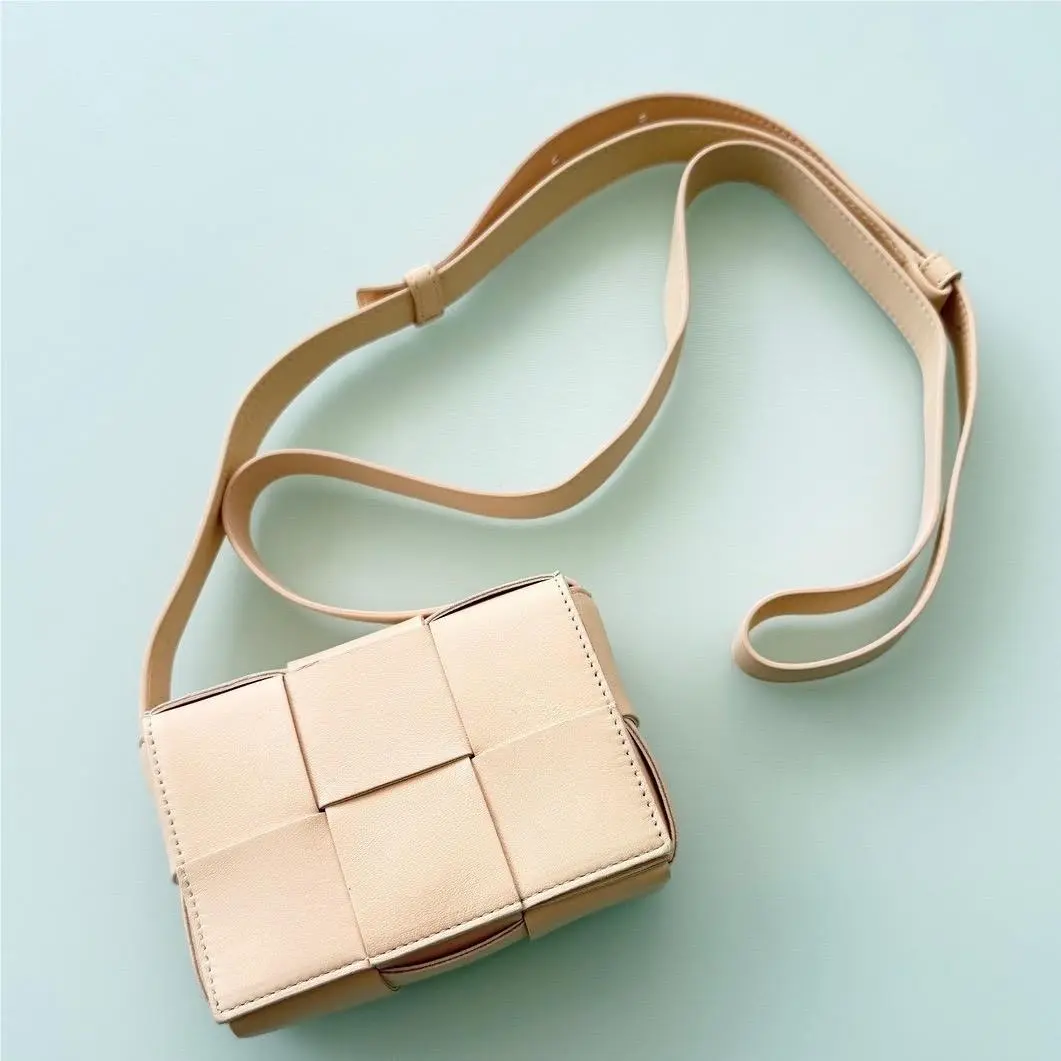 Cassette Wallet on Strap Pink Maxi Intrecciato Leather 667048 by Bottega Veneta
