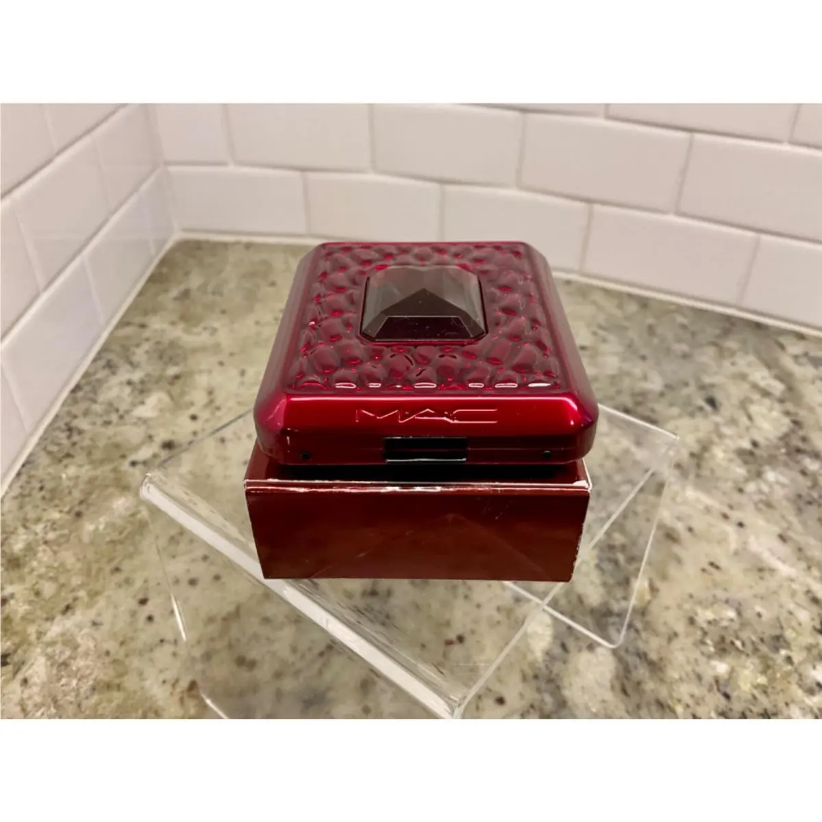 Mac Fascinating Ruby : 6 Smokey Eyes Limited Edition by MAC Cosmetics