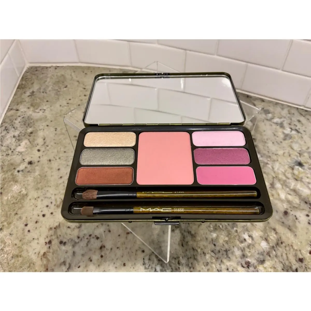 Mac Indulgence : 7 Face Palette Limited Edition Rare by MAC Cosmetics