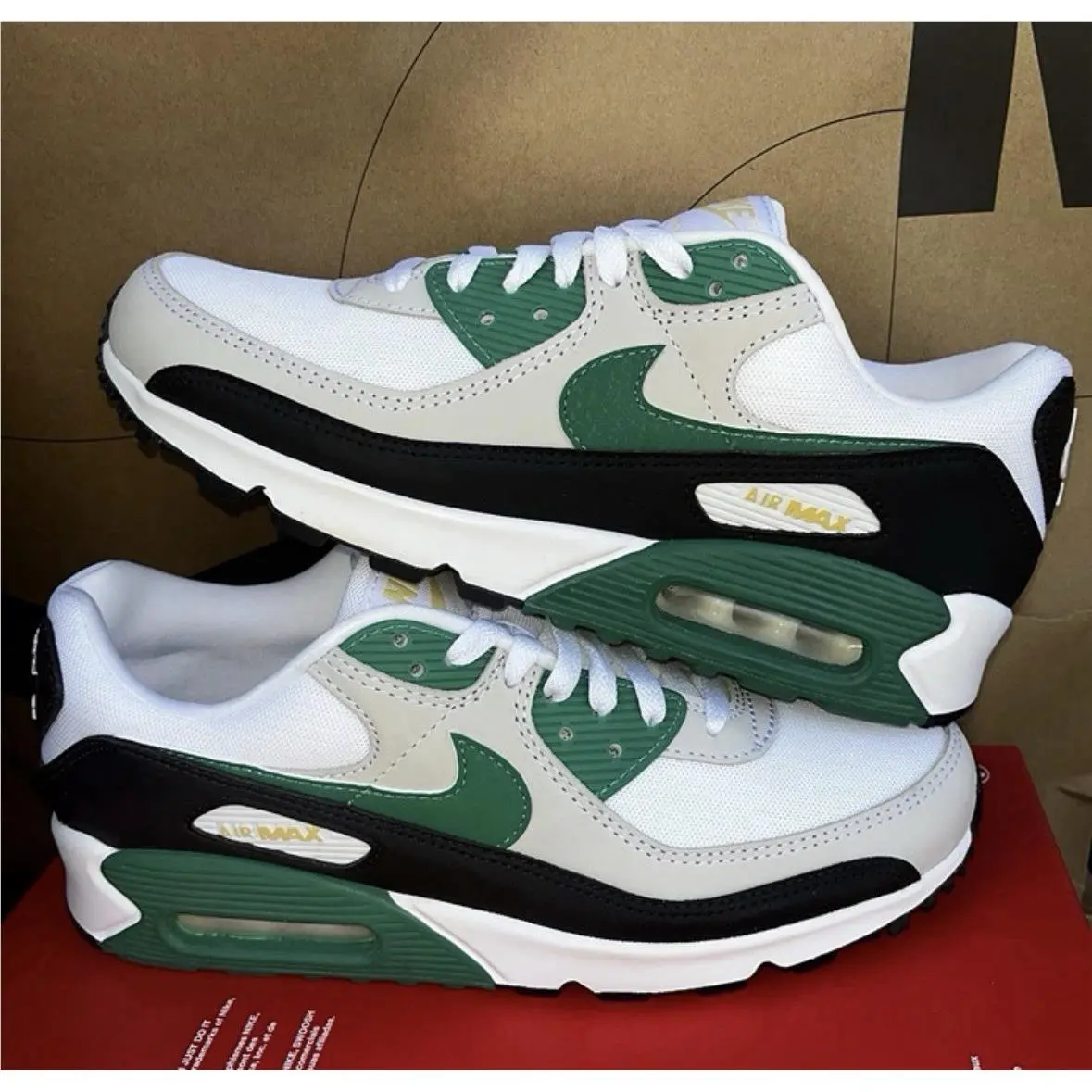 Air Max 90 Men`s Size 8.5 White/malachite Green Black Nby FB9658-102 by Nike
