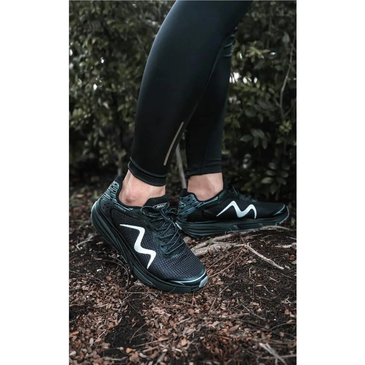 MBT shoes - black/black (UPC: 400000031248) 0