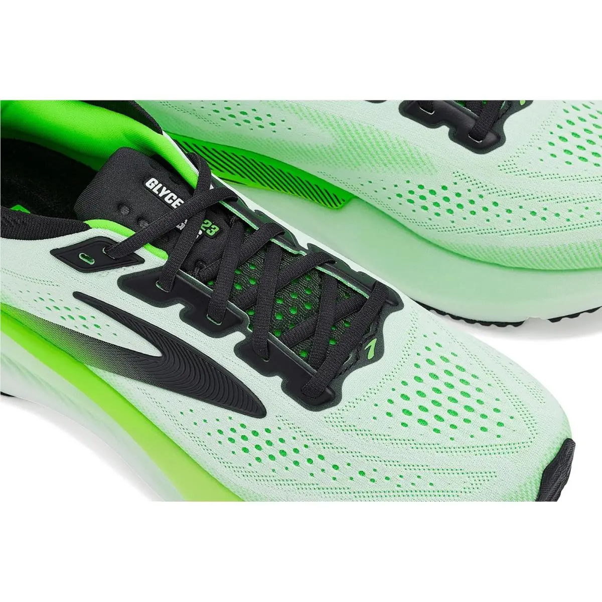 Brooks shoes - Black/Black/Ebony 46