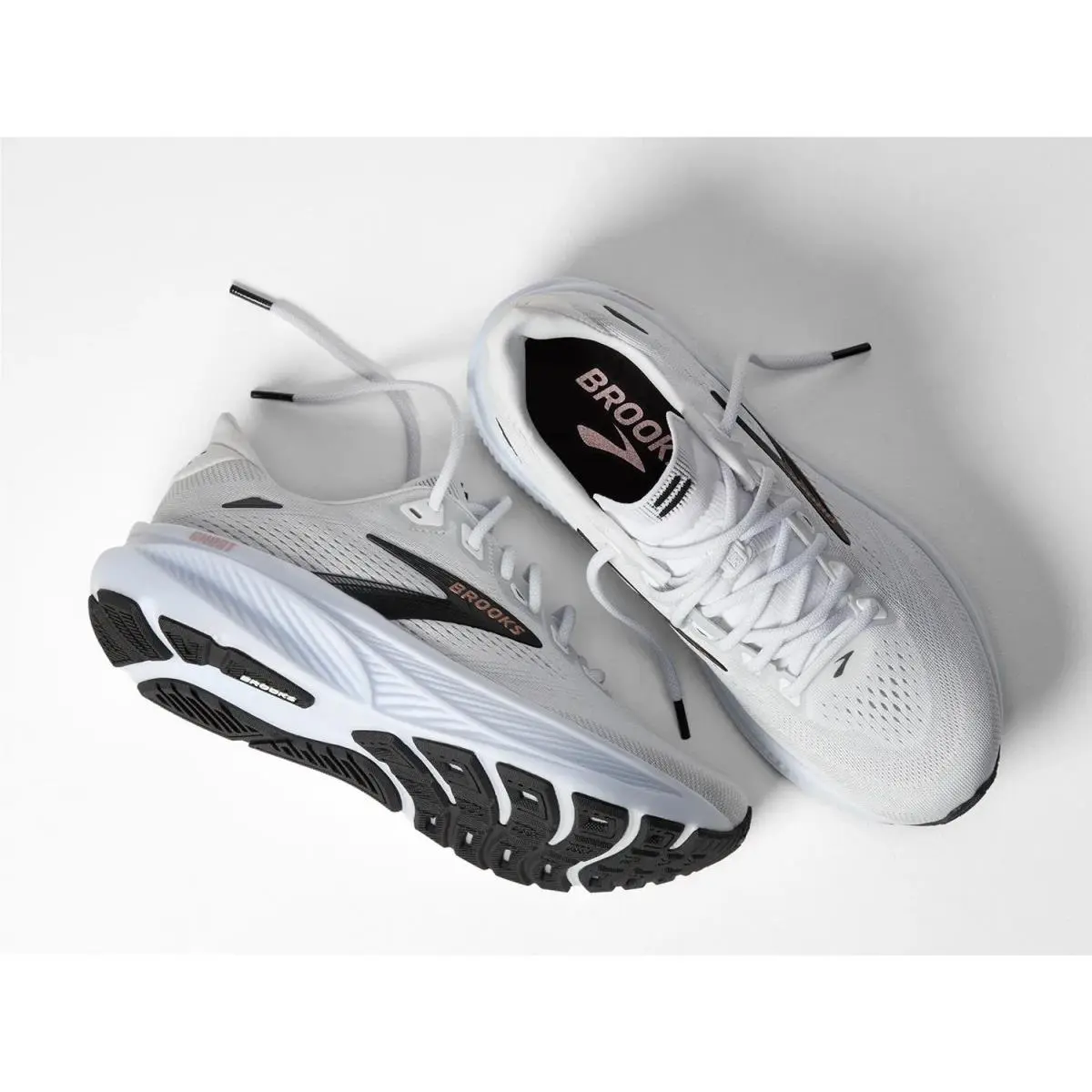 Brooks shoes - Black/White 40