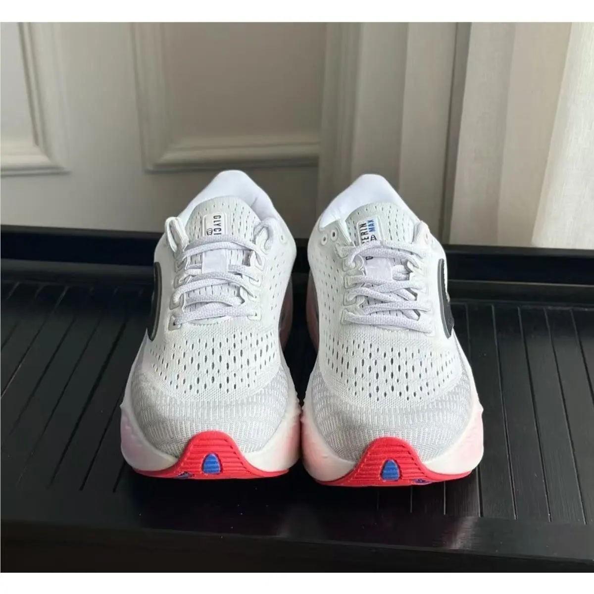 Brooks shoes - Brooks Glycerin Max - Glycerin Max - White 1