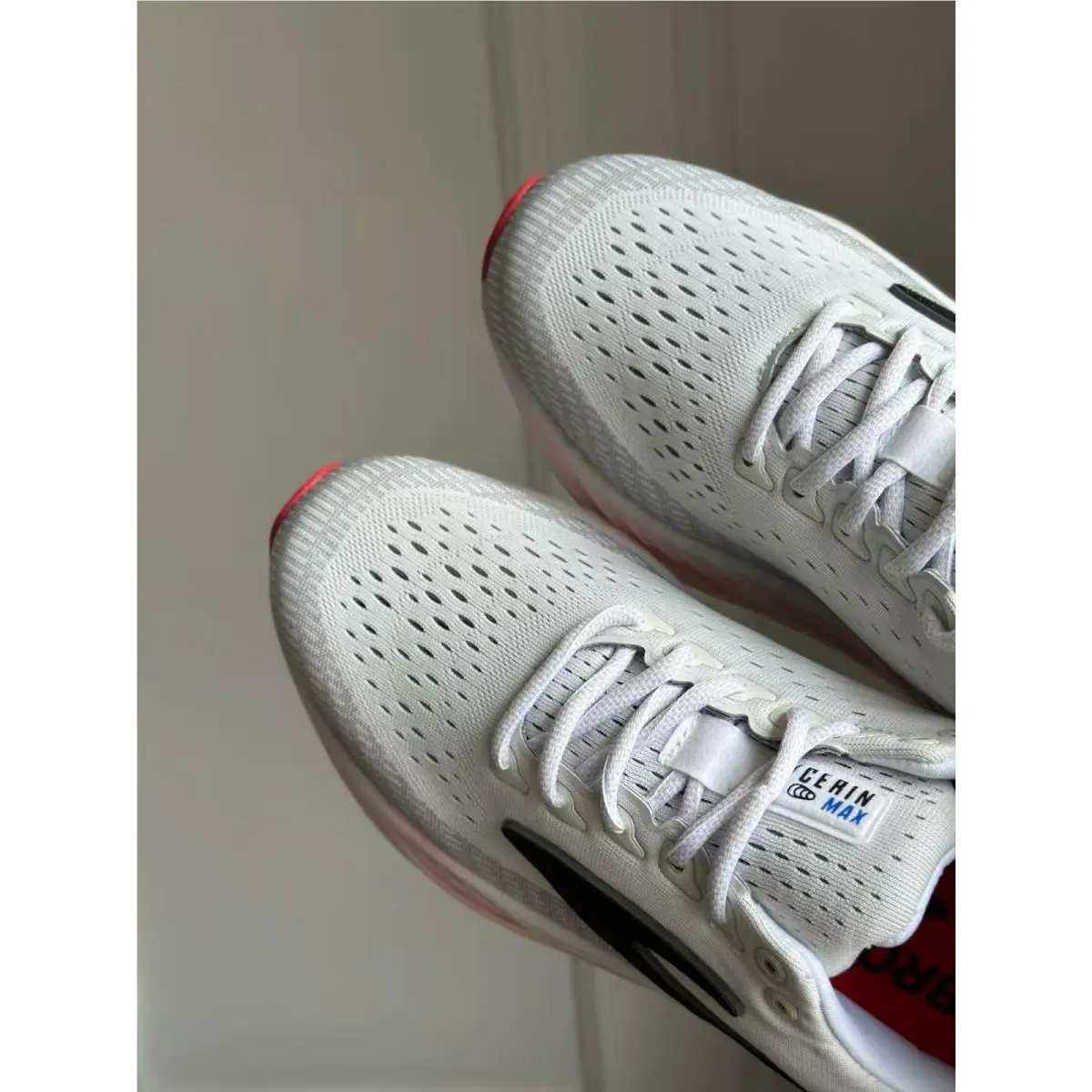 Brooks shoes - Brooks Glycerin Max - Glycerin Max - White 3
