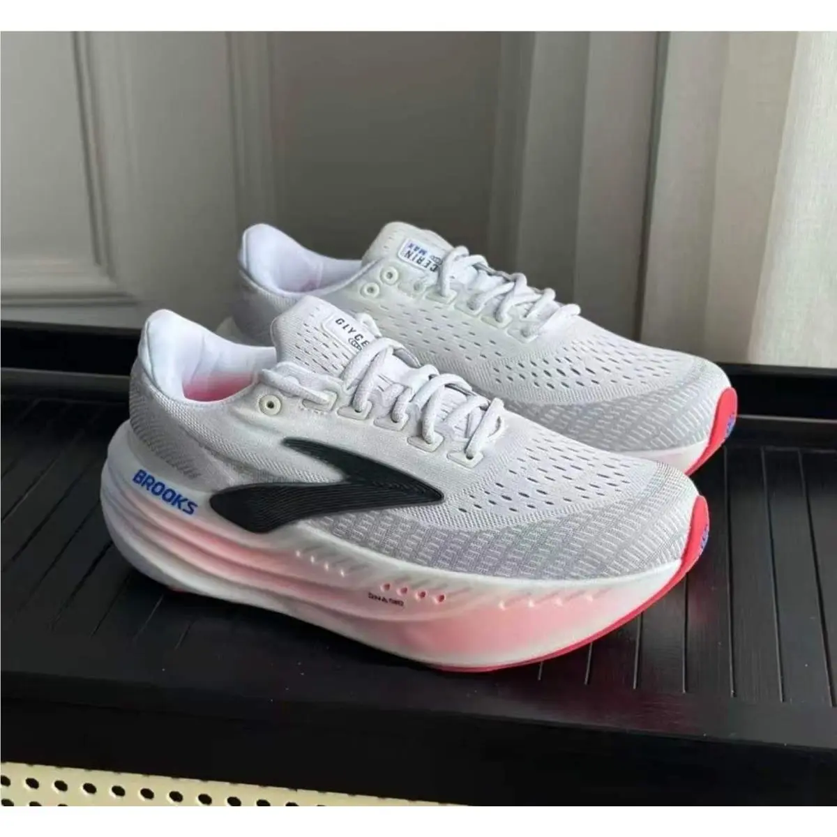 Brooks shoes - Brooks Glycerin Max - Glycerin Max - White 6
