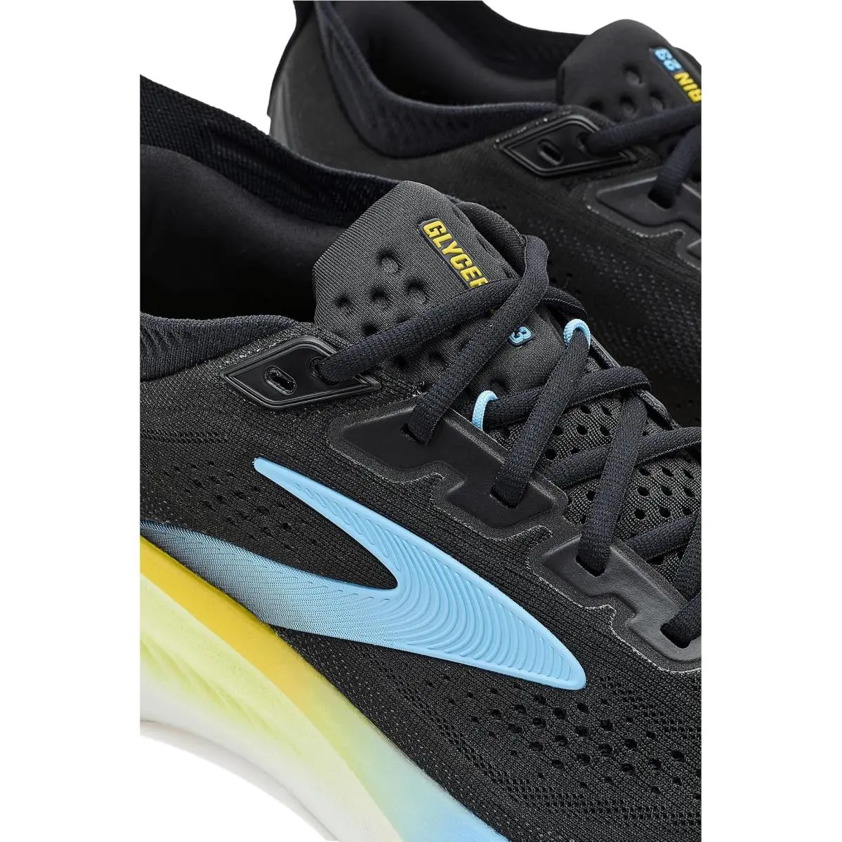 Brooks shoes - Black/Black/Ebony 18