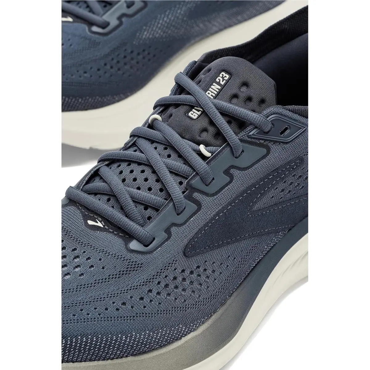 Brooks shoes - Black/Black/Ebony 74
