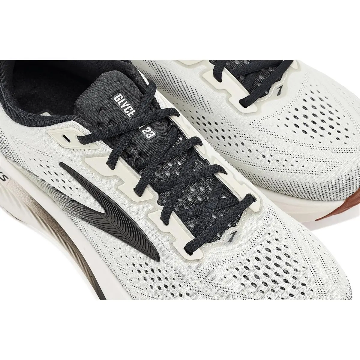 Brooks shoes - Black/Black/Ebony 88