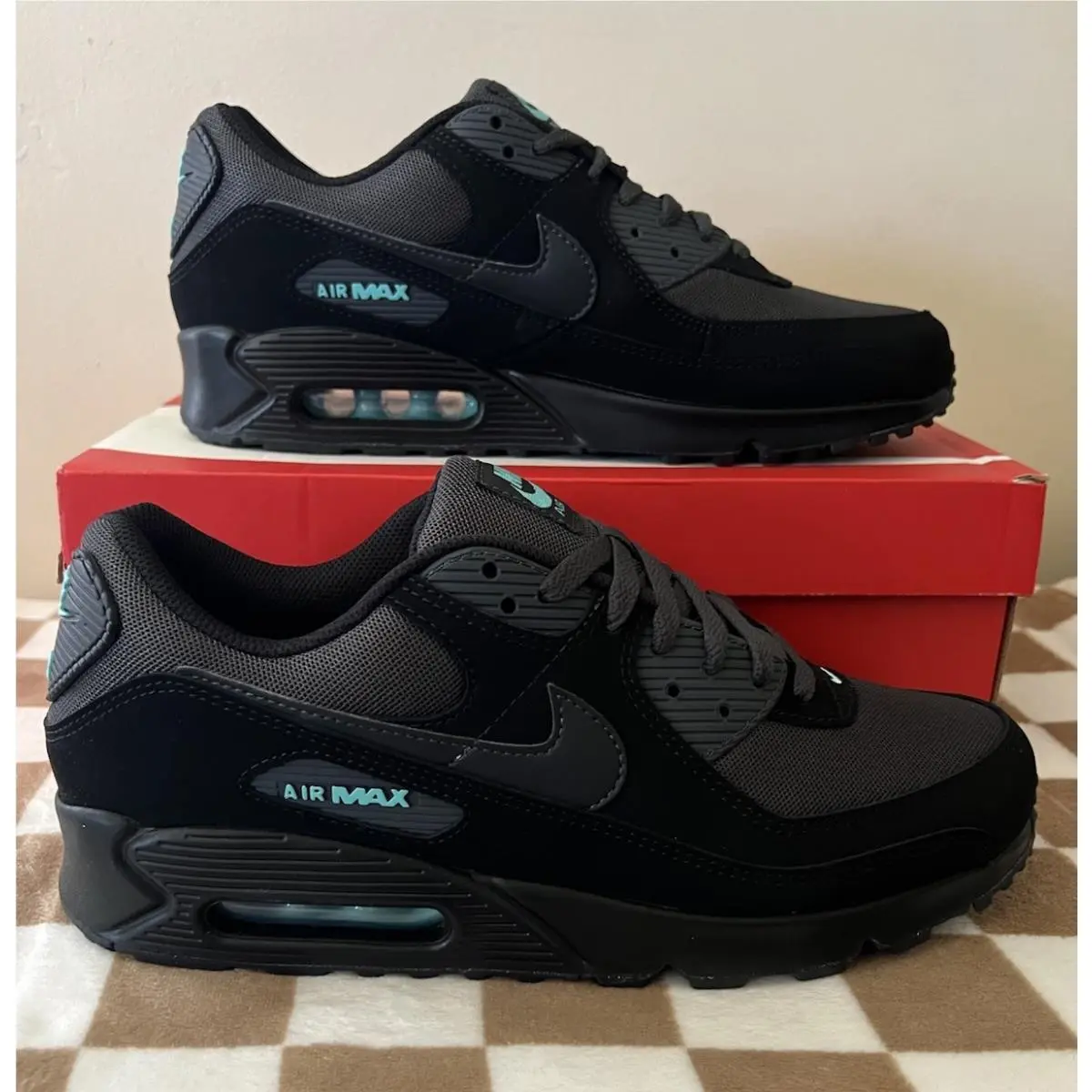 Air Max 90 Sneakers Black Tiffany HV6224-001 Men’s Size 11 by Nike