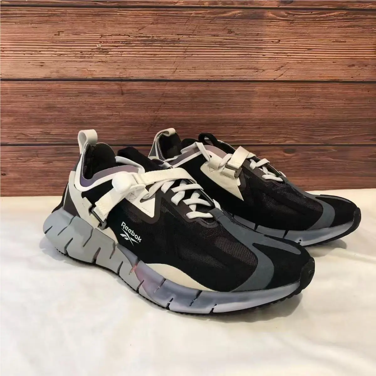 Reebok shoes - Reebok Zig Kinetica - Zig Kinetica - Black 12