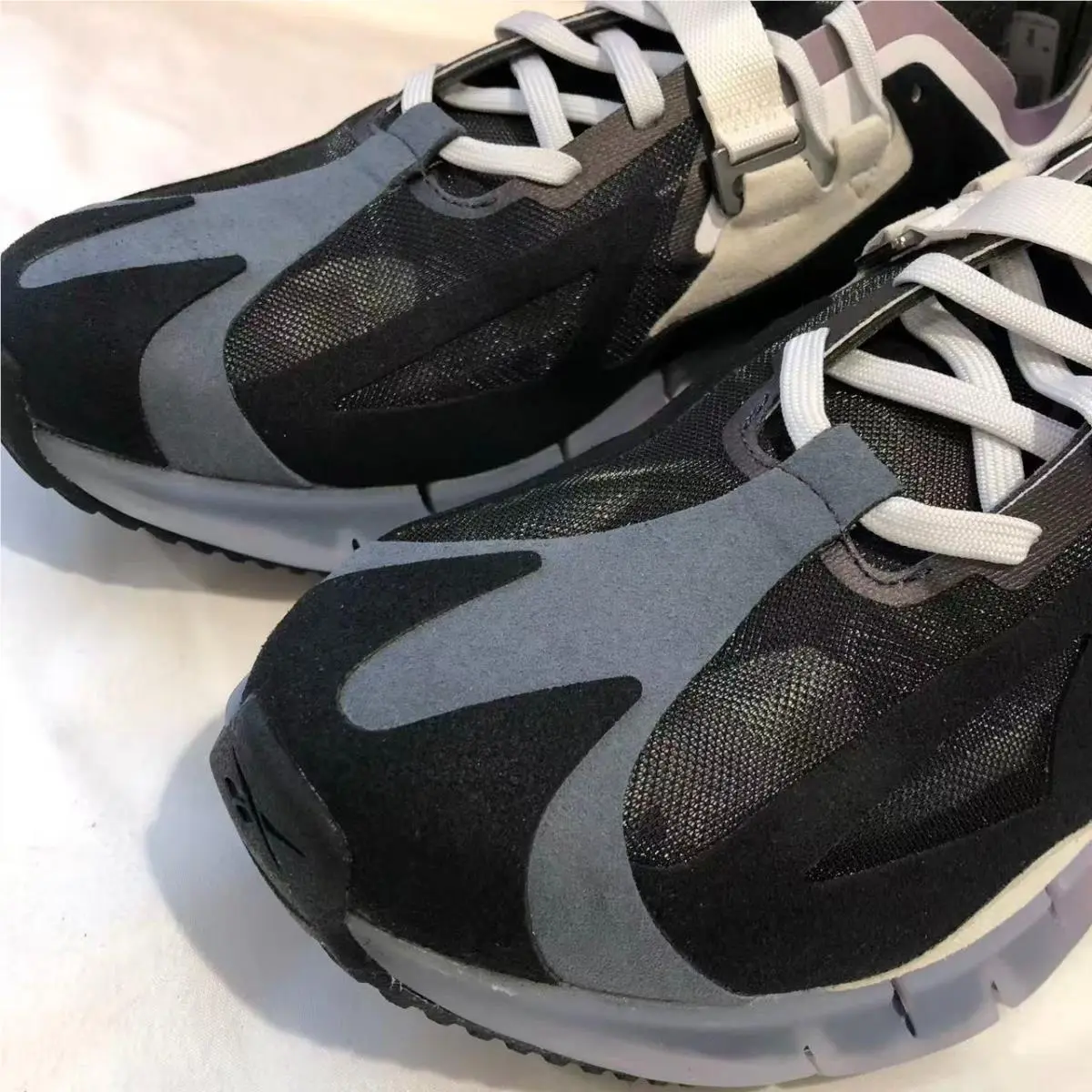 Reebok shoes - Reebok Zig Kinetica - Zig Kinetica - Black 17