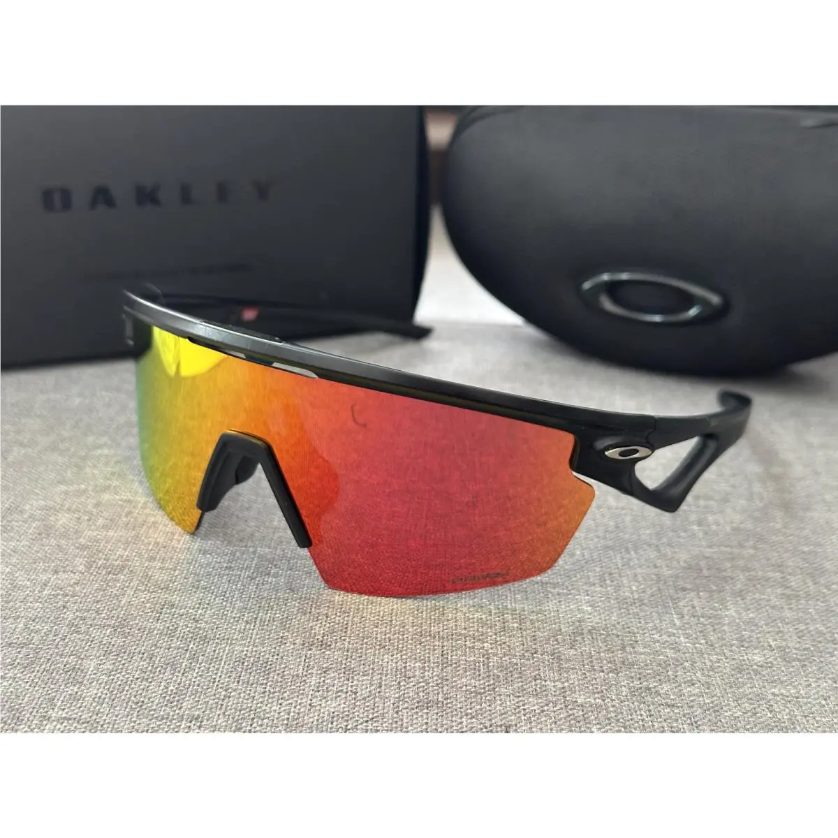 Oakley Sphaera Sunglasses OO9403-0936 Matte Black W/red Prizm Lens