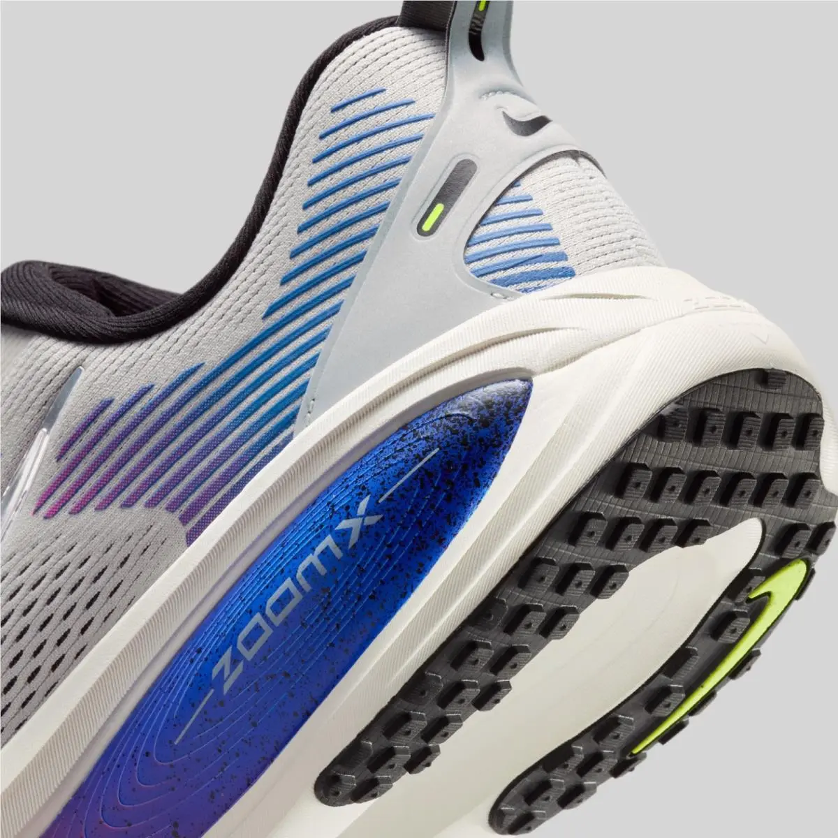 Nike shoes - Nike Vomero 18 - Vomero - IR2983-094 - White 6