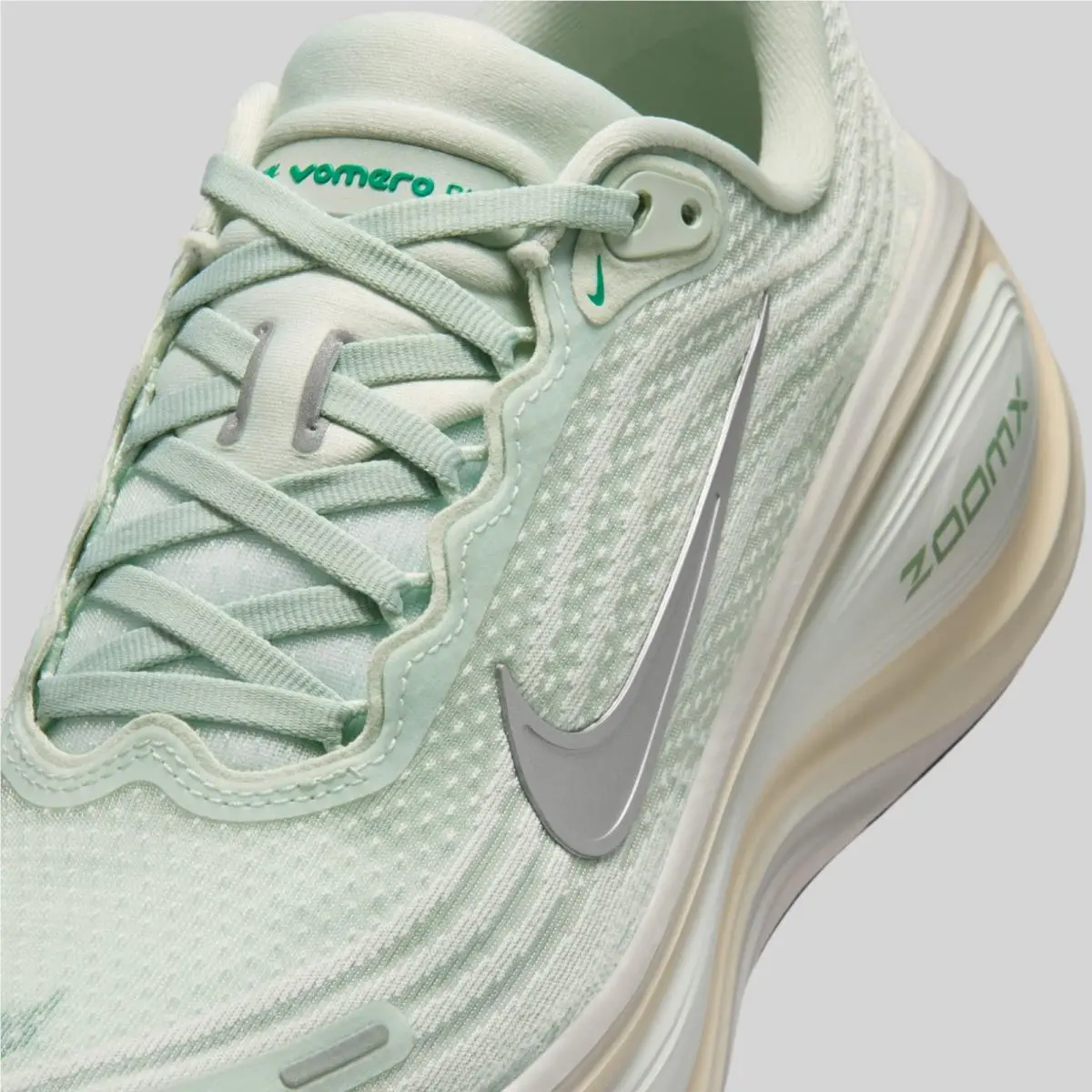 Nike shoes - Nike Vomero Plus - Vomero Plus - HV8154-004 - Green 5