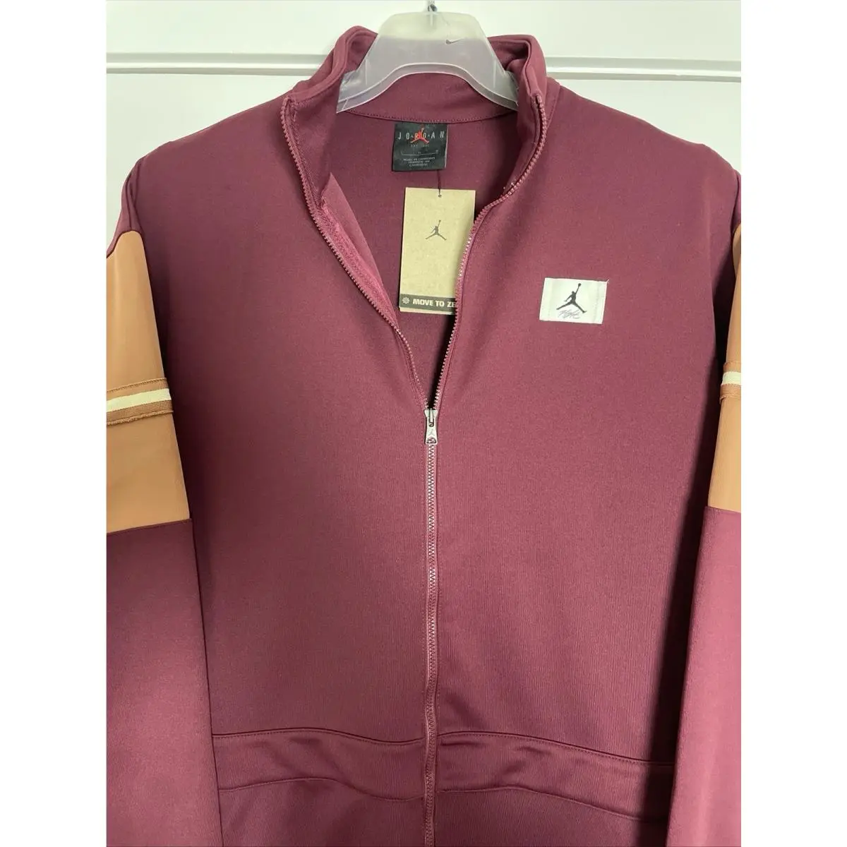 Nike clothing - DQ4629-645 - DQ4629-645 - Deep Red (UPC: 0196151723599) 1