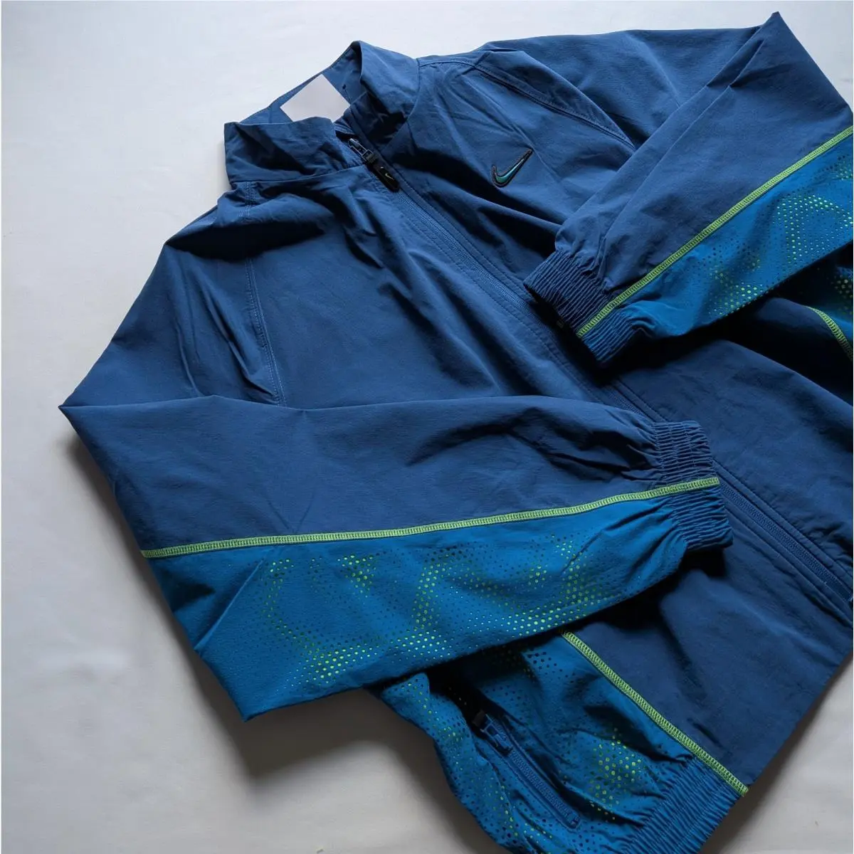 Nike clothing - Nike SB Ishod - Ishod - IF0438-476 - Multicolor, Manufacturer: Court Blue/Brilliant Blue/Green/Black (UPC: 198727555252) 0