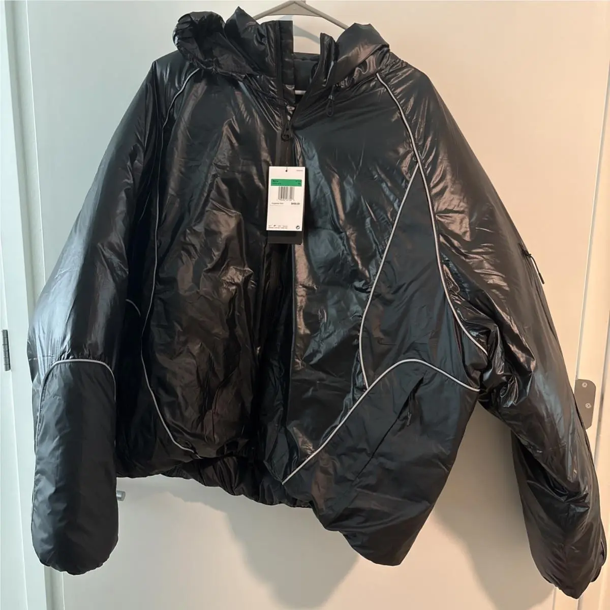 Size XL  Tech Men`s Bubble Jacket II3869-010 by Nike