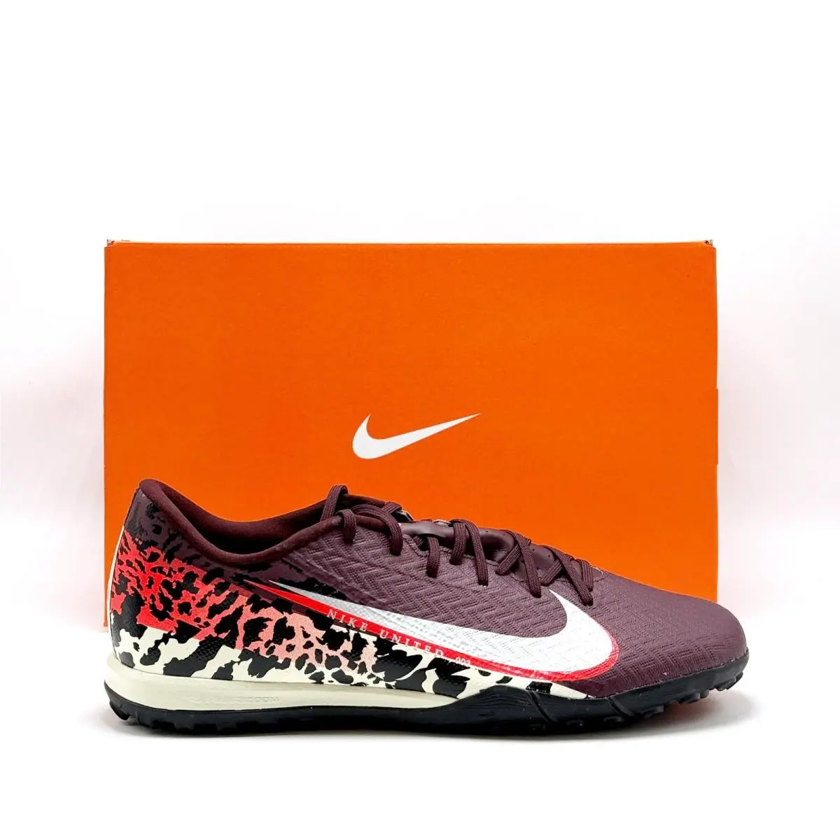 Men Nike United Mercurial Zoom Vapor 16 Academy Turf Low Soccer Shoes