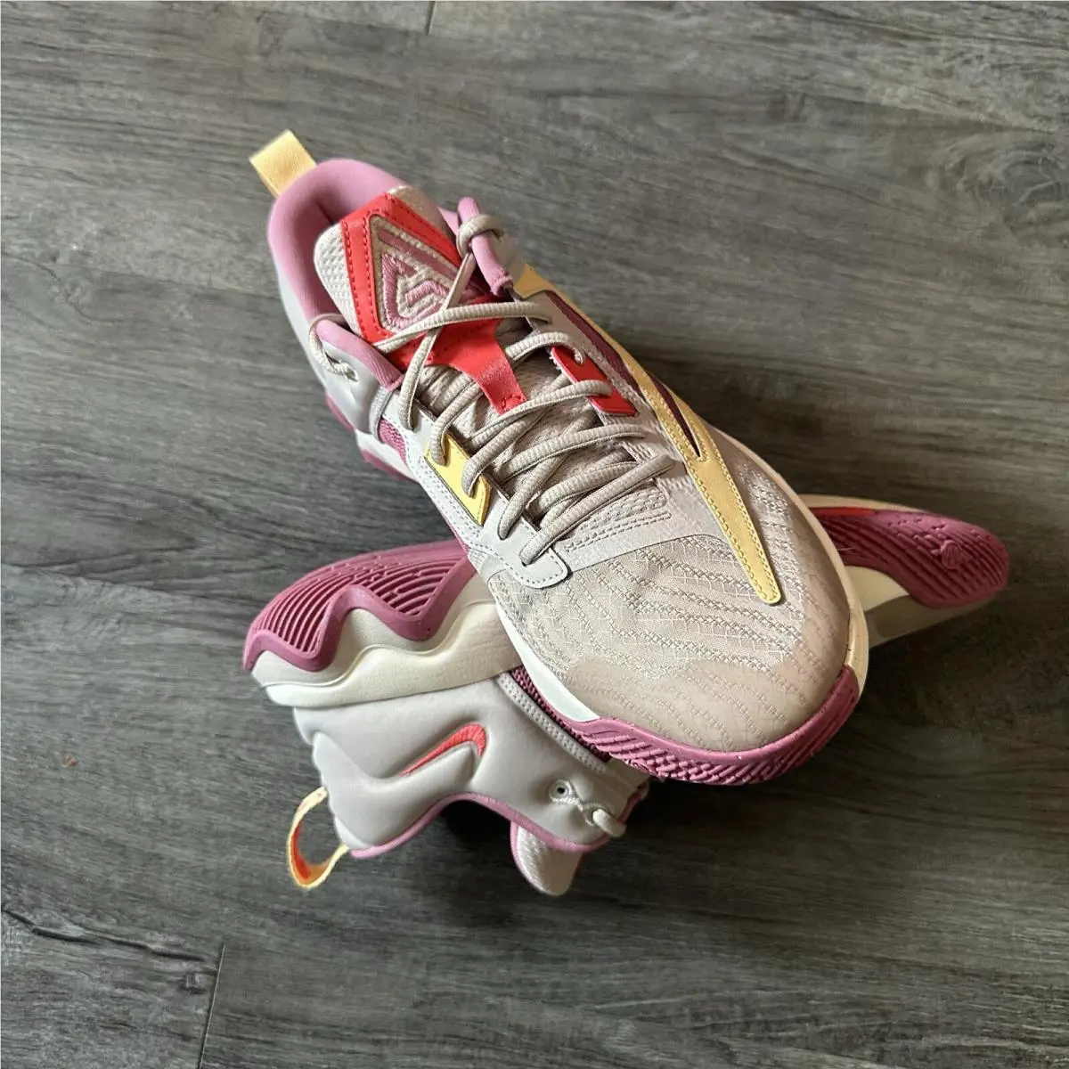 Nike shoes - Nike Giannis Immortality - Giannis Immortality - DZ7533-200 - Beige, Manufacturer: Fossil Stone/Desert Berry/Guava Ice/Celestial Gold 1