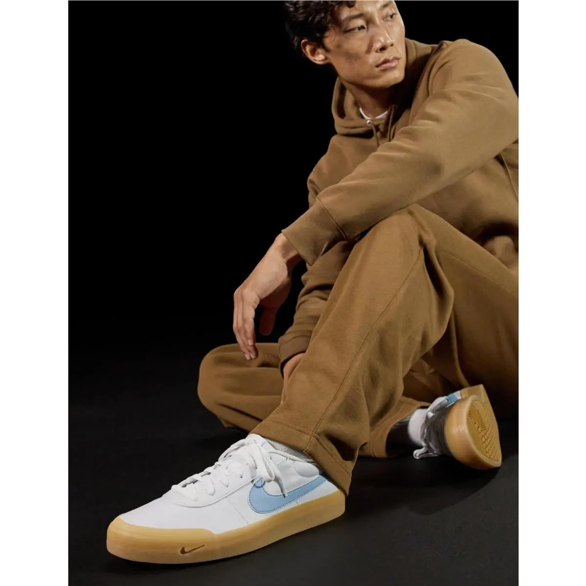 Nike shoes - White/Psychic Blue/Gum Yellow 10