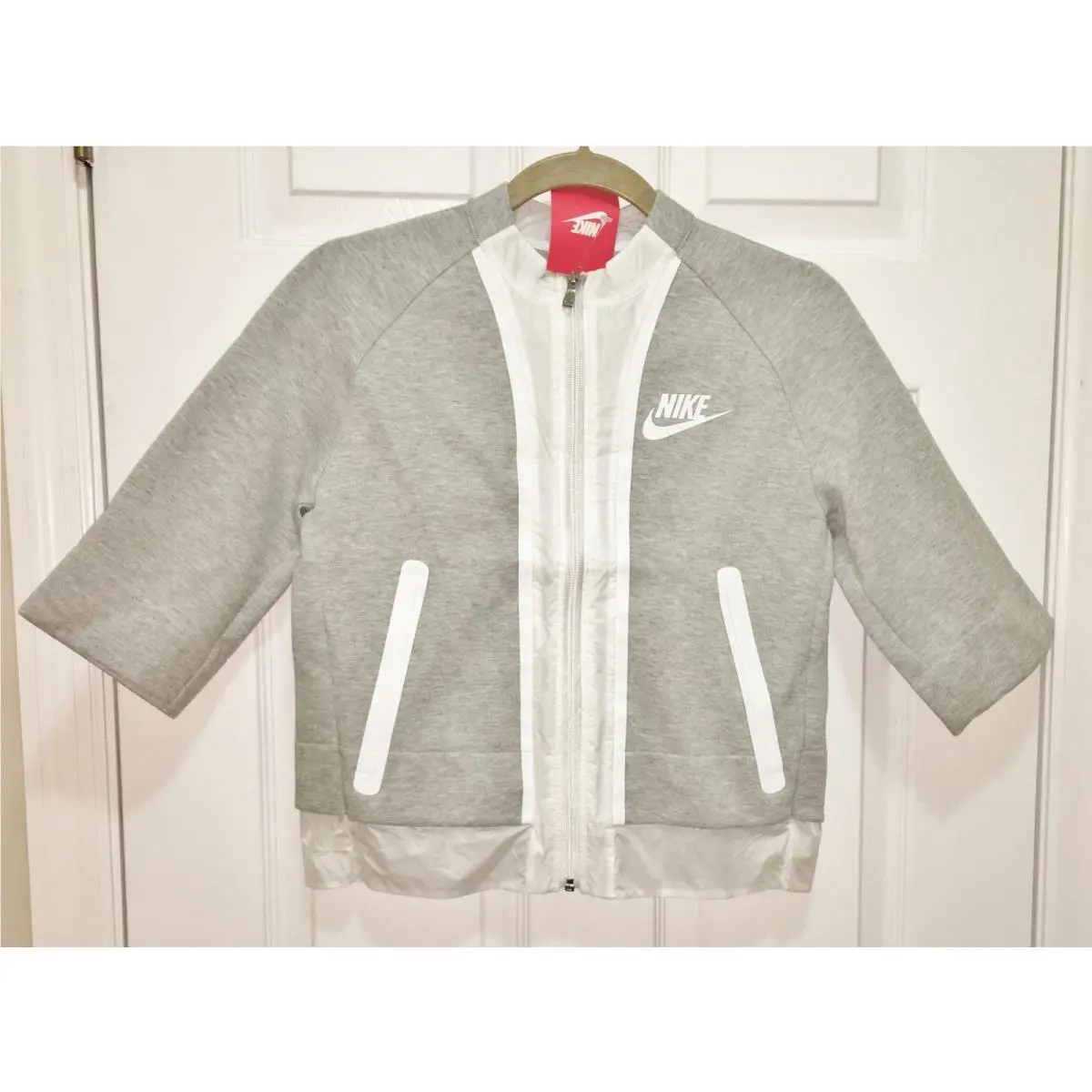 Nike clothing - NIKE Tech Fleece Cropped Splatter - 803012 - Gray 1