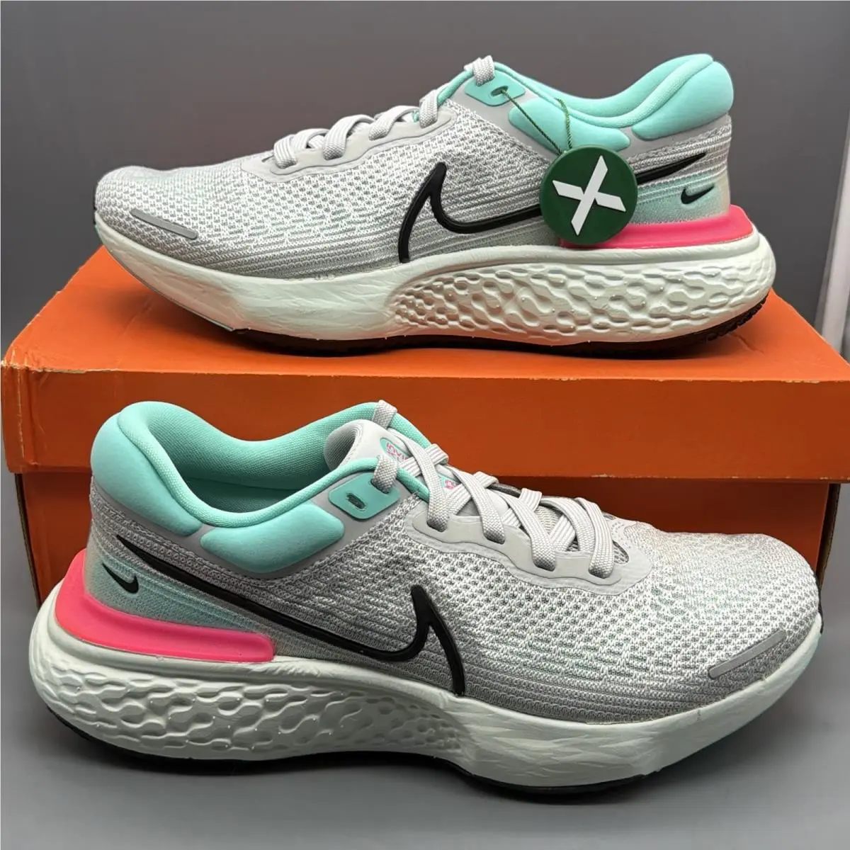 Nike Zoomx Invincible Run Flyknit Mens 8.5 Road Running Training Shoes Grey Fog