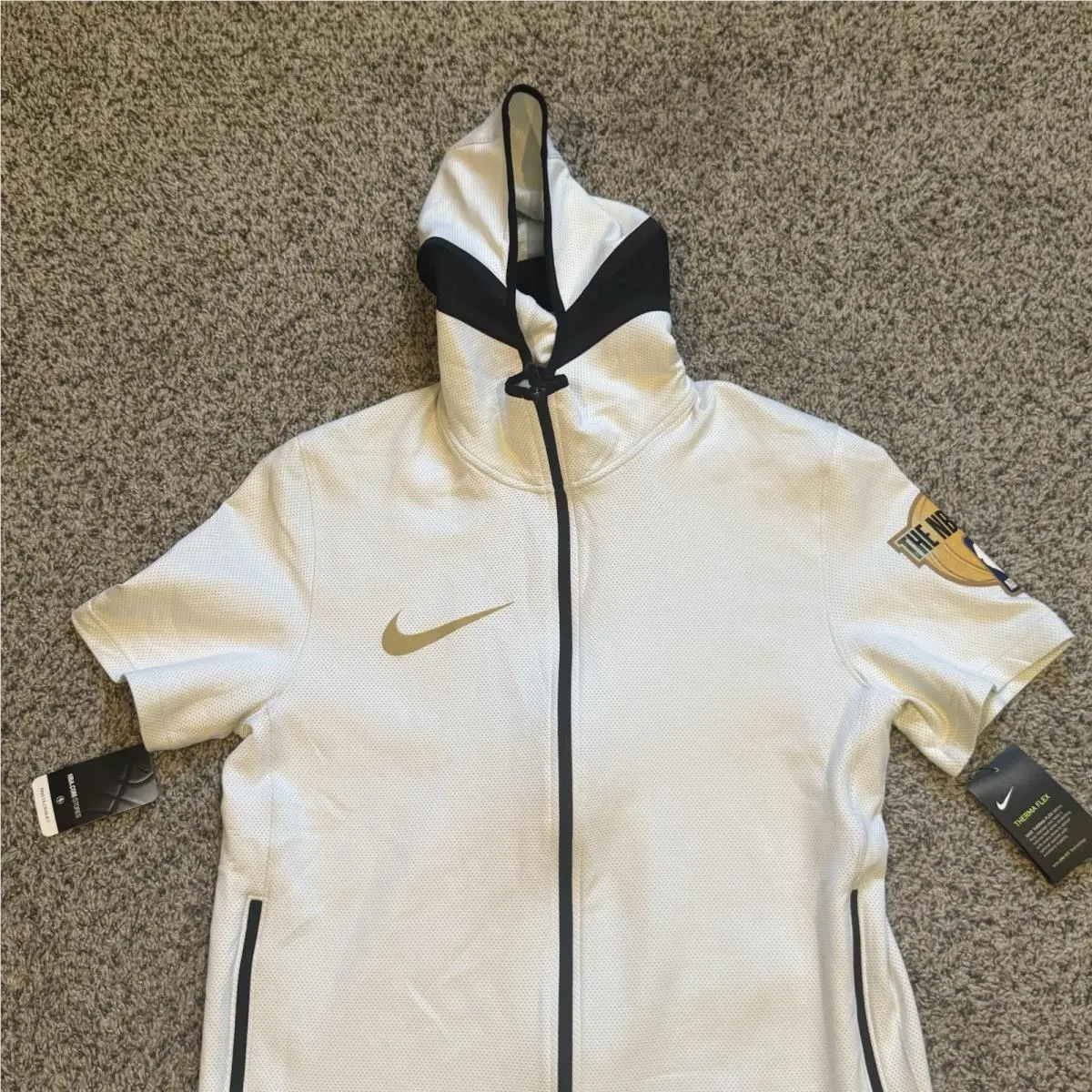 Nike clothing - White (UPC: 888413694678) 0