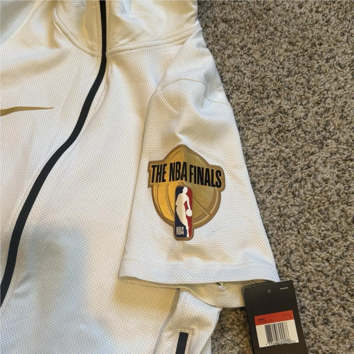 Nike clothing - White (UPC: 888413694678) 2