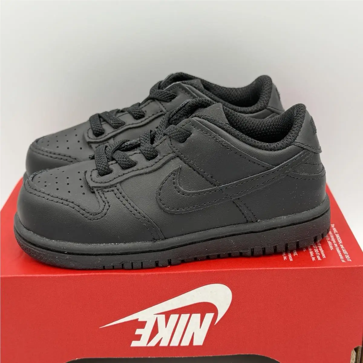 Nike shoes - NIKE DUNK LOW - DUNK LOW - Black 0
