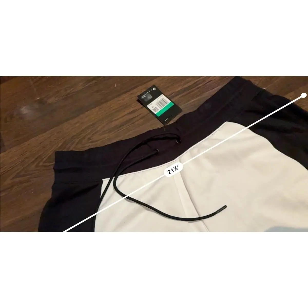 Nike clothing - Red/White/Black (UPC: 193154922769) 12