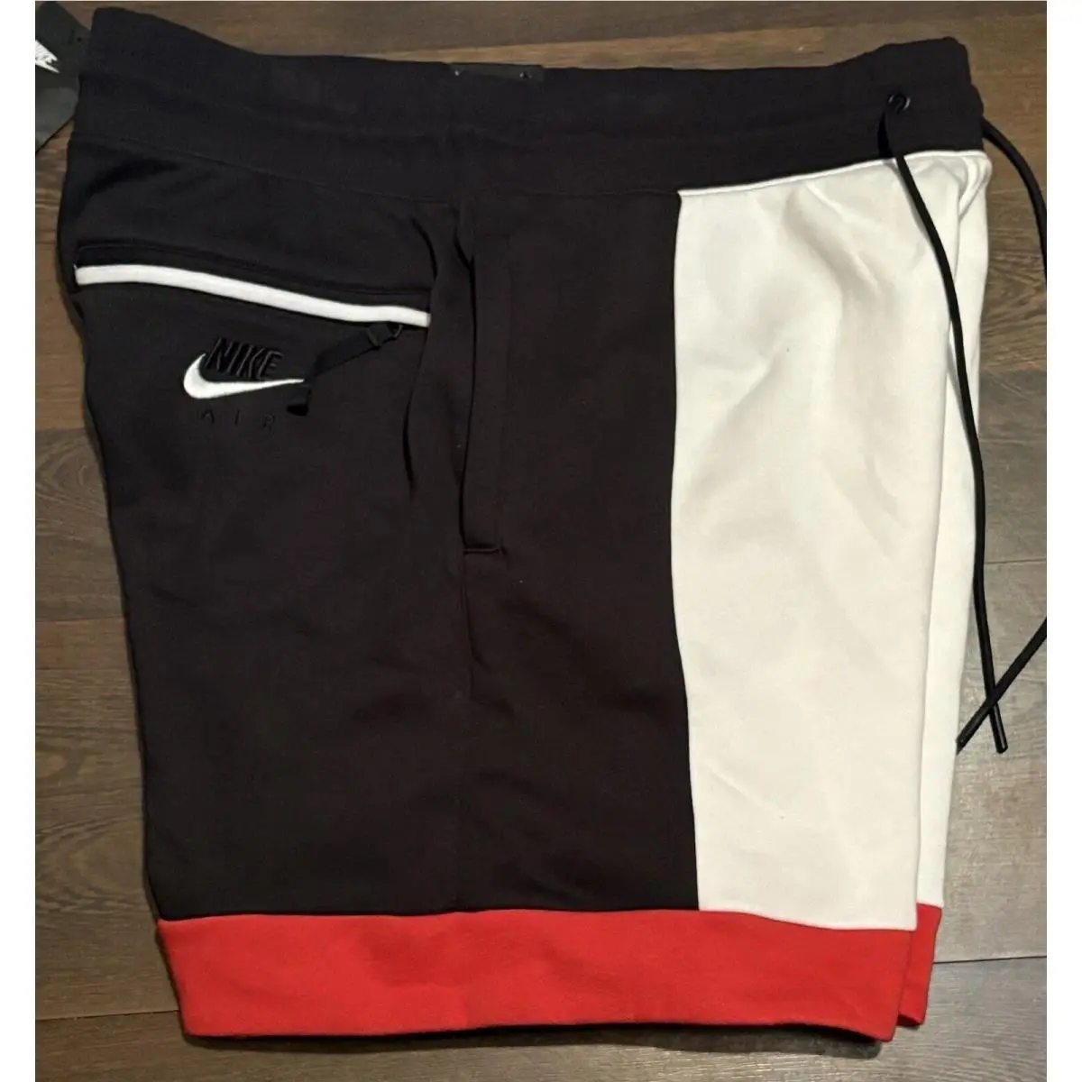 Nike clothing - Red/White/Black (UPC: 193154922769) 1
