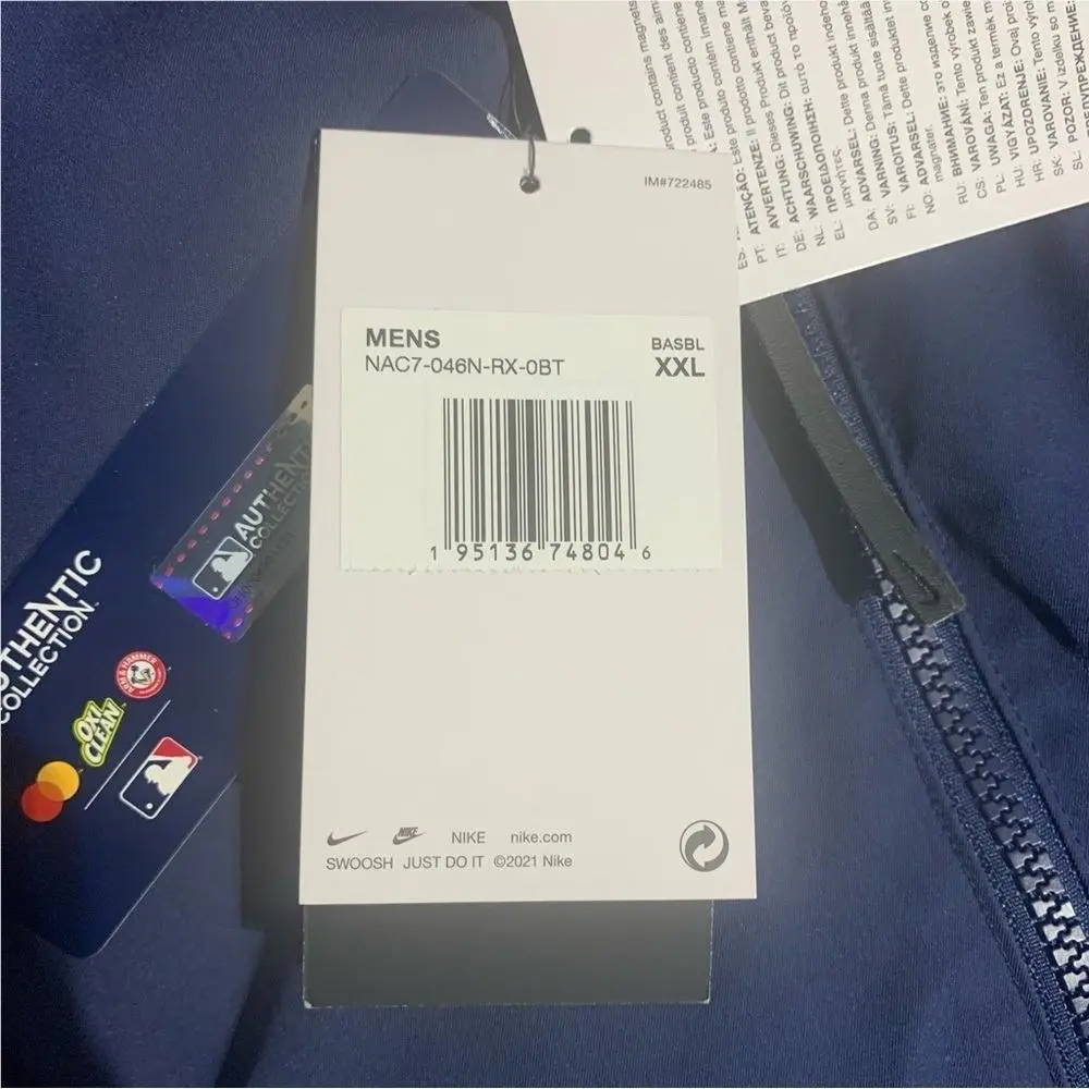 Nike clothing - Red 10