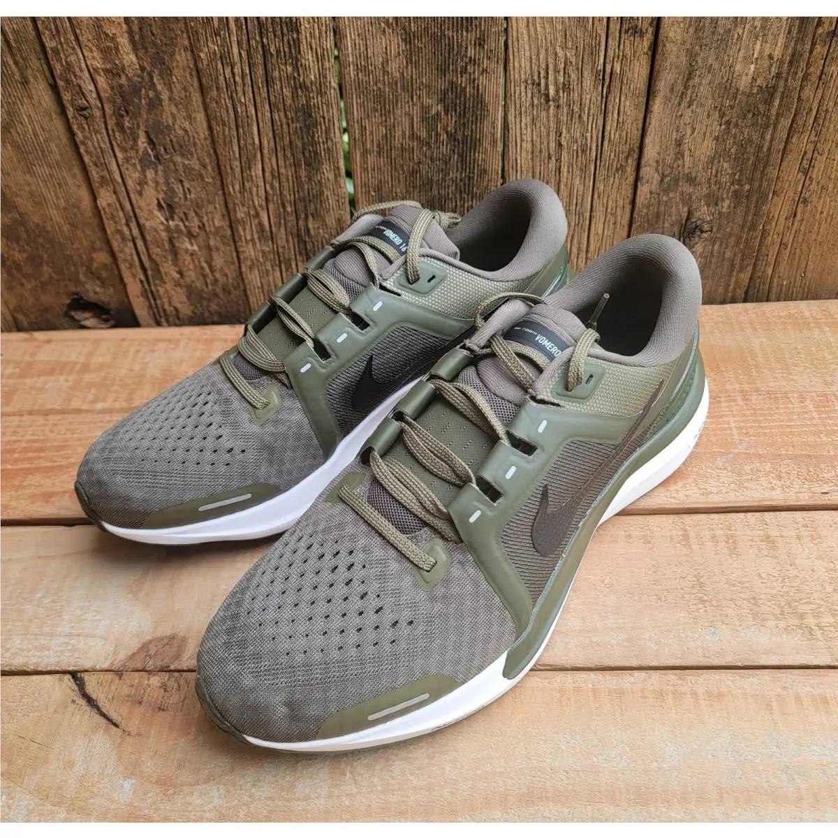 Nike shoes - Nike Air Zoom Vomero 16 - DA7245-200 - Green 6