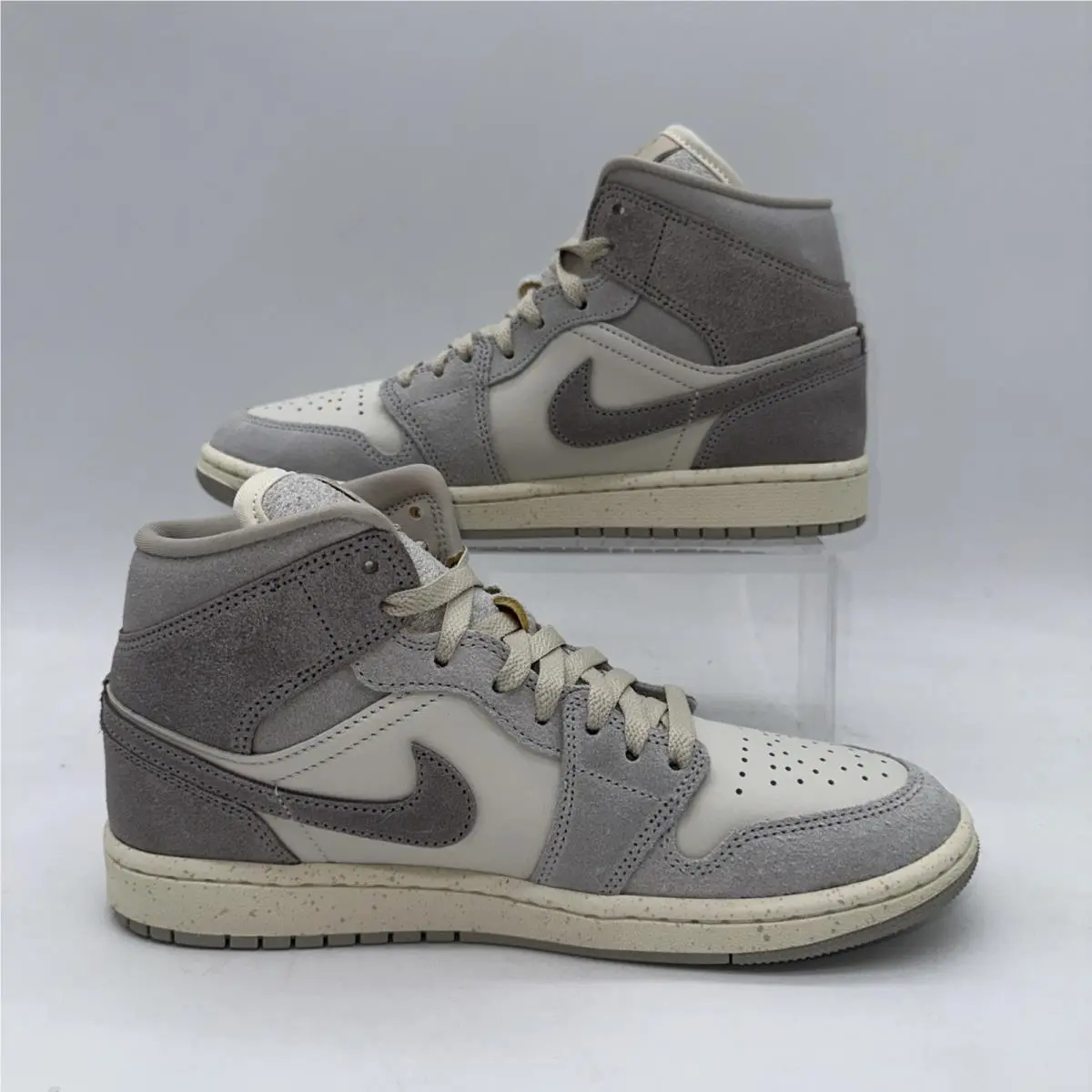 Nike shoes - Air Jordan 1 Mid SE - IB7010 001 - Gray 0